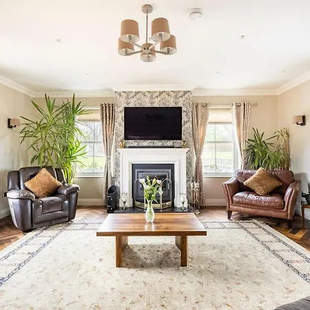 Fivestar Luxurious - Quay Villa Westport