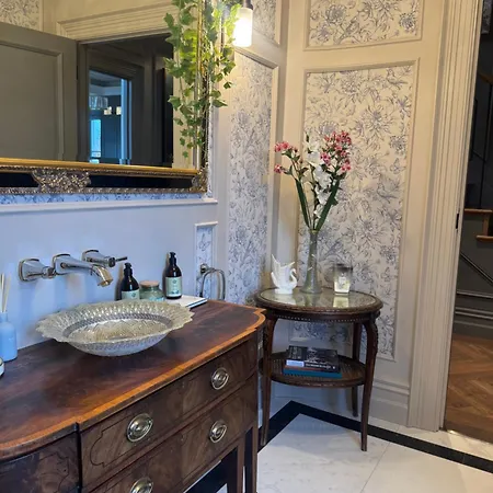 Fivestar Luxurious - Quay Westport